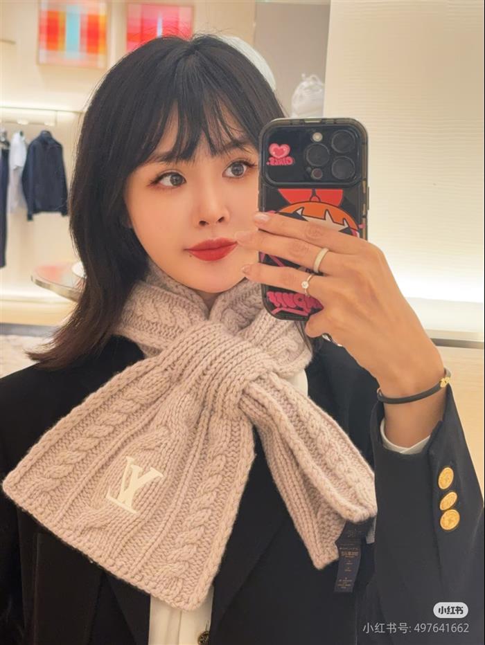 2026116115858245 100